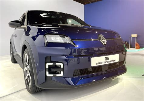 disclaimer (2024) r5|Renault 5 E.